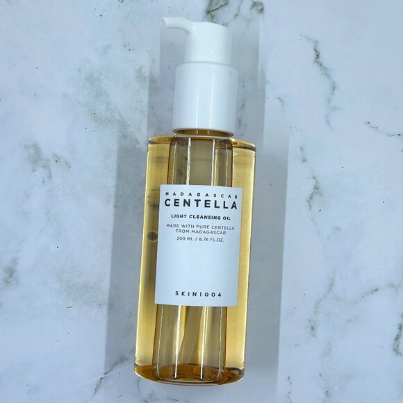 Skin1004 Madagascar Centella Light Cleansing Oil | NEW | 200ml - Picture 1 of 1